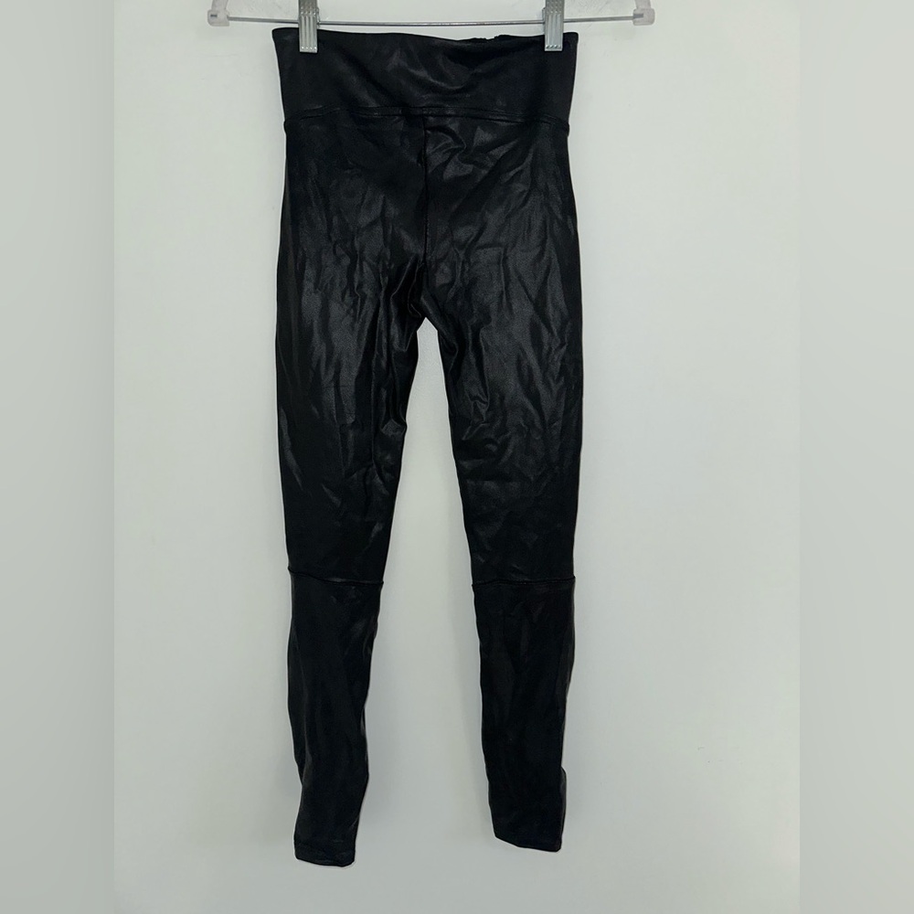 Spanx - Faux Leather Hip Zip Leggings Sz Xs #U3 View 5